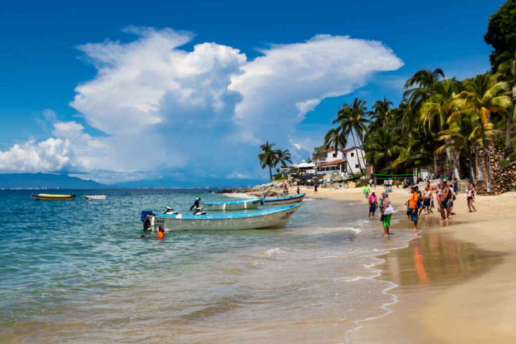 5 Reasons Why This Beach Destination In Mexico Is Breaking All Time Tourism Records