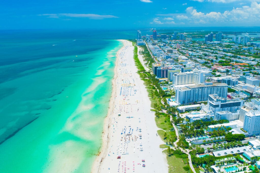 Now Is The Cheapest Time To Fly To These 3 Sunny U.S. Destinations