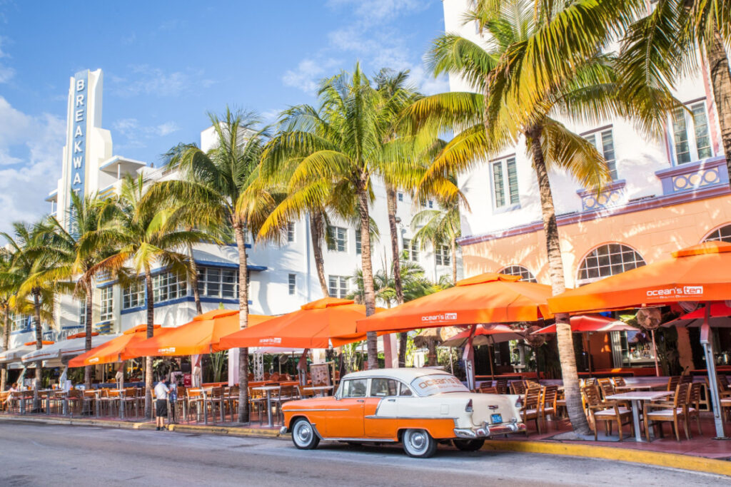 The 5 Most Iconic Streets In The U.S Travelers Love To Visit