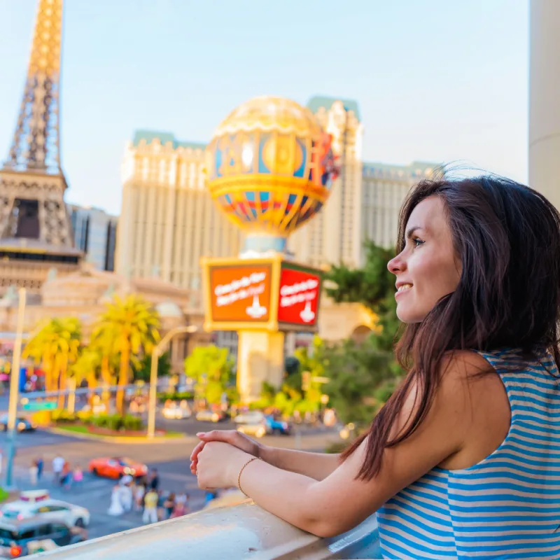 female tourist on the vegas strip