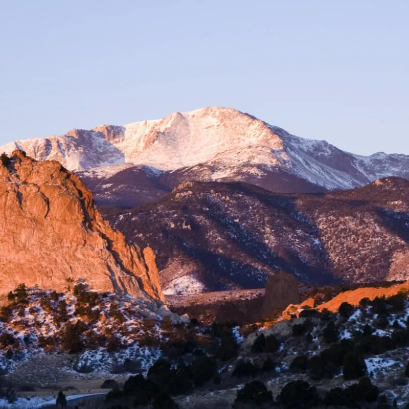 pikes peak viewed from garden of the gods colorado springs